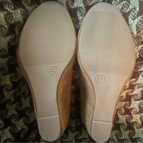 NWOB “Merona” tan-ish, brown-ish, rust color wedges - Picture 4 of 4